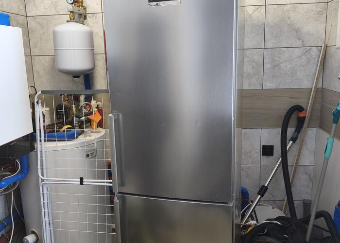 Grajewo ogłoszenia: Witam posiadam lodówkę na sprzedaż Bosch 200 cm wysokości w...